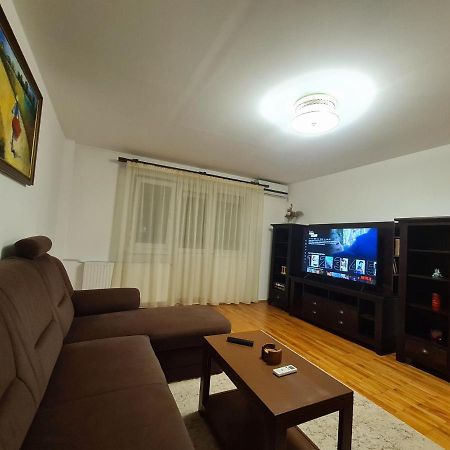 Clasic Apartment Nufarul Oradea Εξωτερικό φωτογραφία