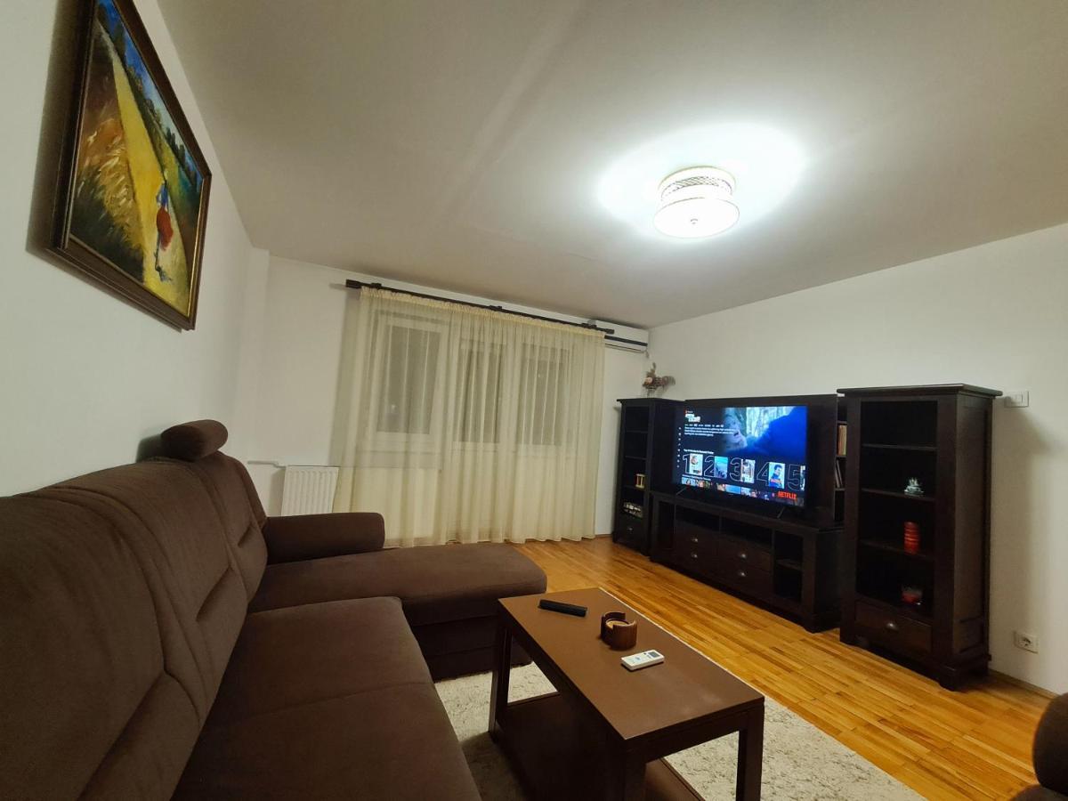 Clasic Apartment Nufarul Oradea Εξωτερικό φωτογραφία
