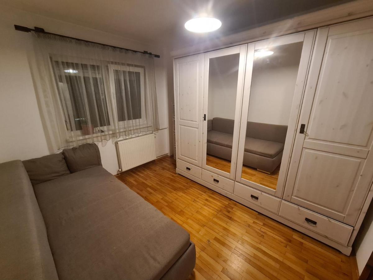 Clasic Apartment Nufarul Oradea Εξωτερικό φωτογραφία